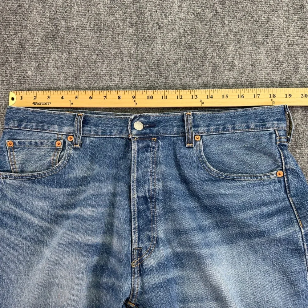Levis 501 93 Jeans Mens 36x32 (Fit 37x31) Medium Wash Blue Premium Button Fly‎